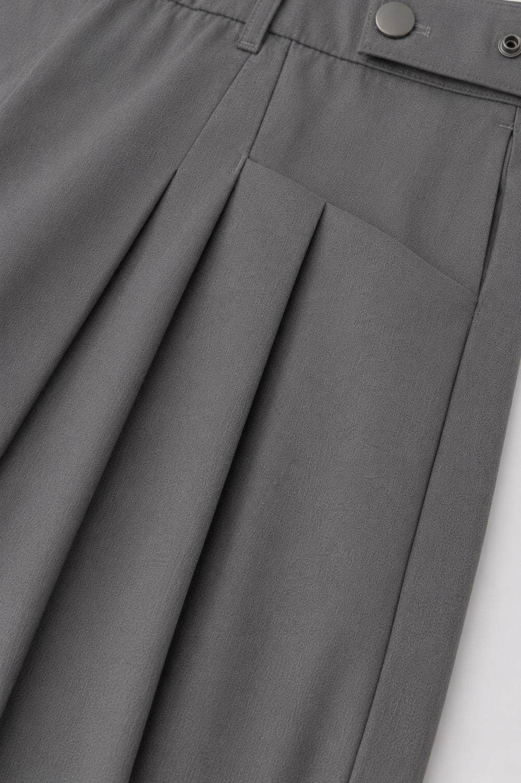 Pleated Trousers