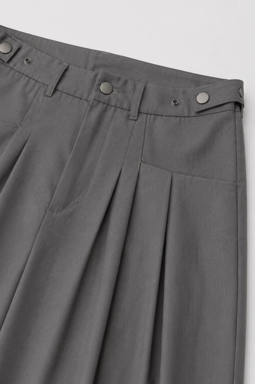 Pleated Trousers